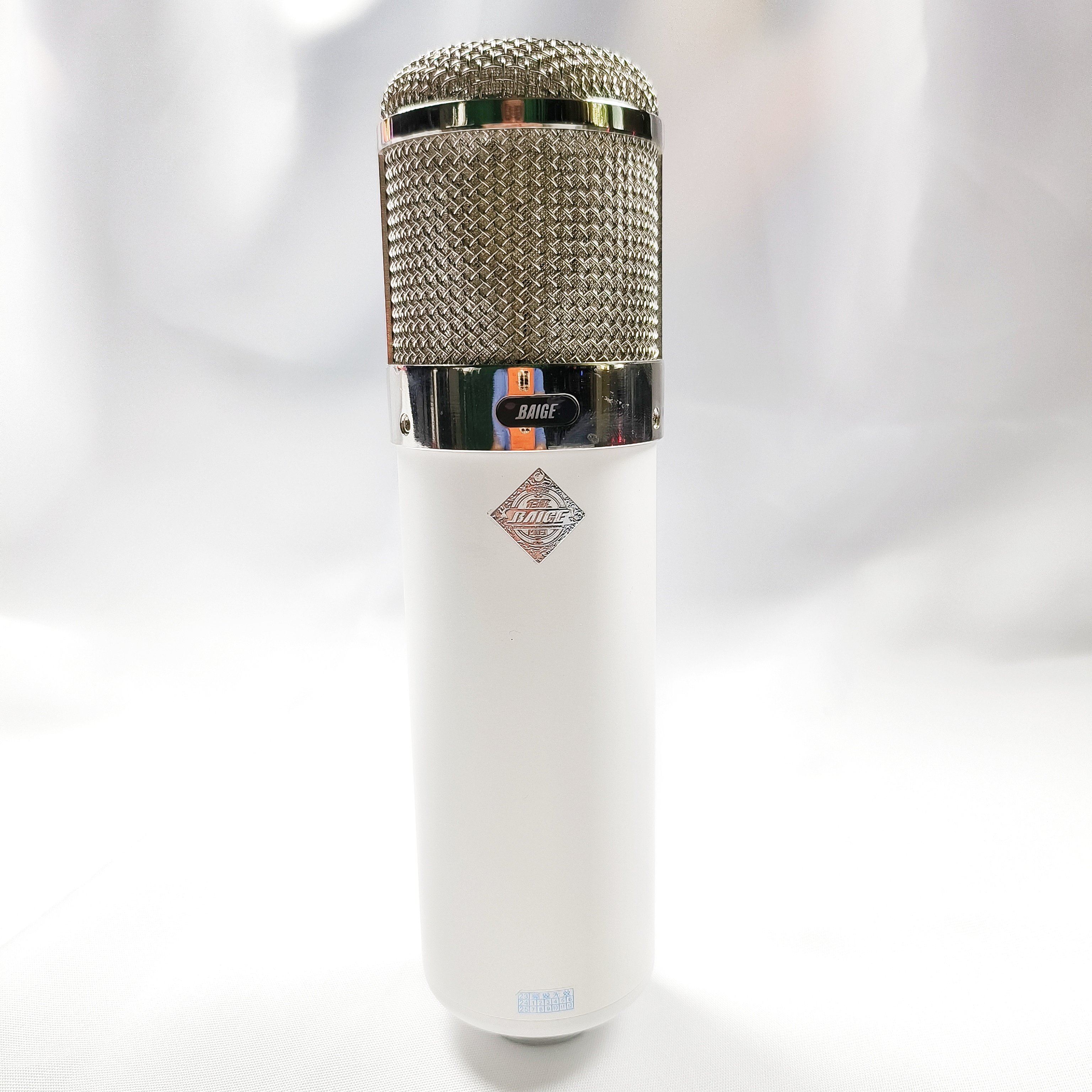 佰歌大振膜电子管MU47话筒