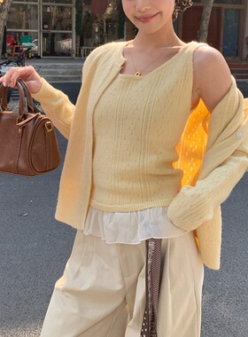 「3.8/春季上新」XUAN XIAO JIE 黄色蕾丝拼接背心开衫针织两件套