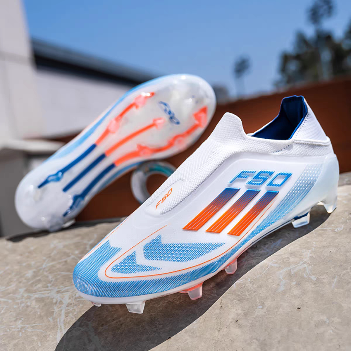 C罗刺客F50足球鞋男女TF碎钉大钉低帮专业比赛训练成人学生运动鞋