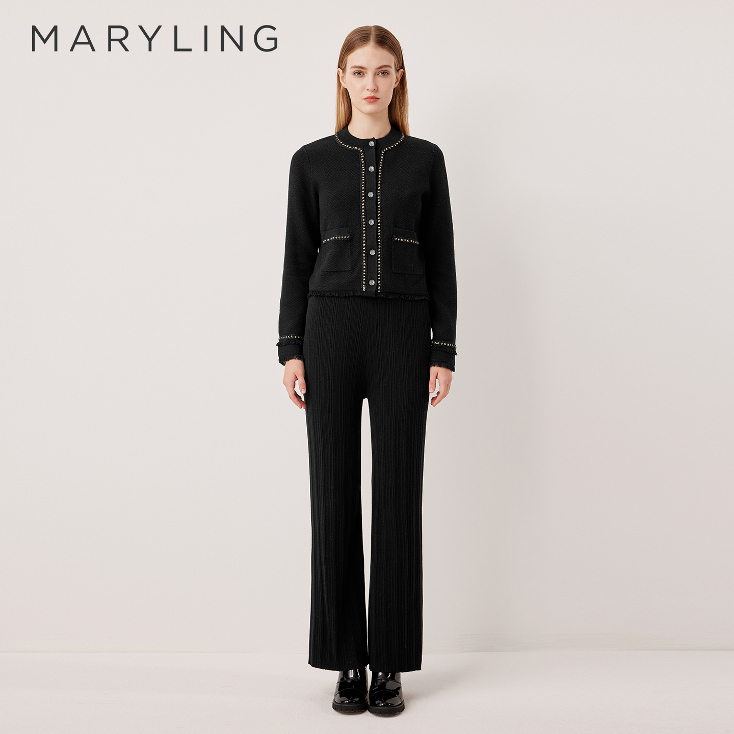 MARYLING玛俪琳2025冬季新品时尚黑色圆领帽边针织开衫A1FHW09280