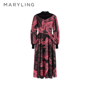 MARYLING玛俪琳冬季 V型小高领针梭拼接红黑印花收腰连衣裙 新品