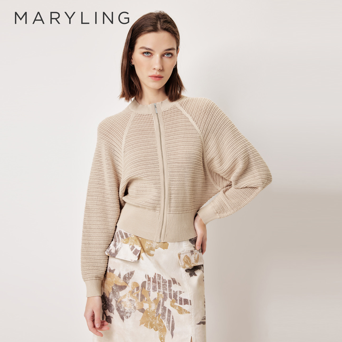 MARYLING玛俪琳2026春季新品休闲百搭奶咖色立领针织衫A1GBW08130