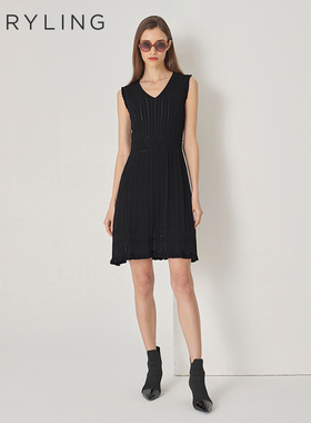 MARYLING玛俪琳初秋新品V领黑色针织背心连衣裙A1DFW04180