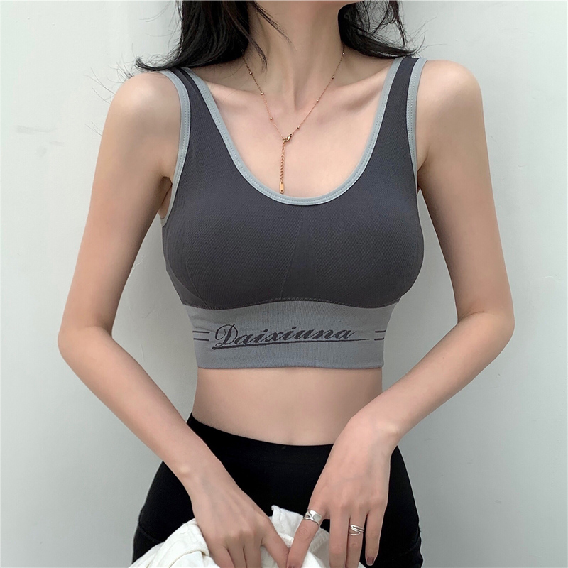 Real shot of Korean fashion slim back sports underwear for female students without steel ring bra for junior and senior high school students