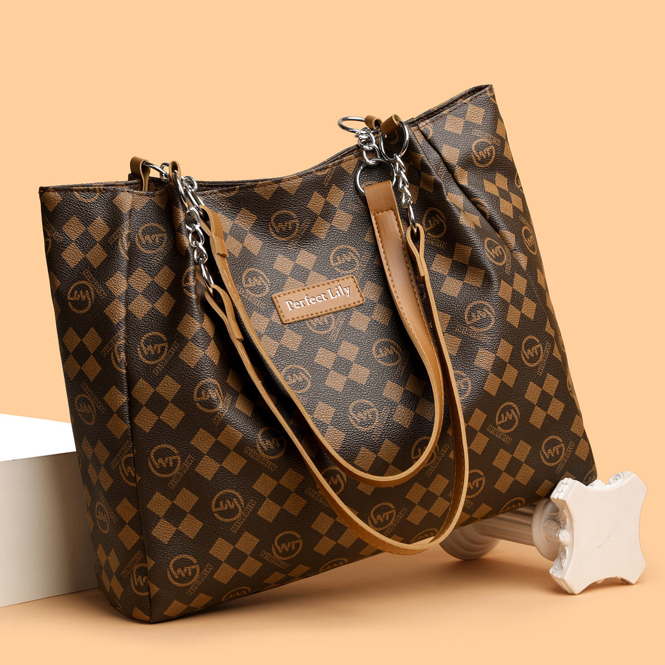 2026新款时尚复古单肩包女手提百搭大容量托特包女士轻便防水通勤