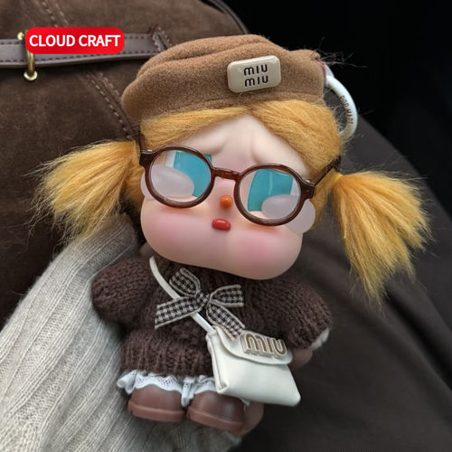 适用crybaby哭娃娃衣美拉德贝雷帽棕色套装哭娃搪胶毛绒挂件着替