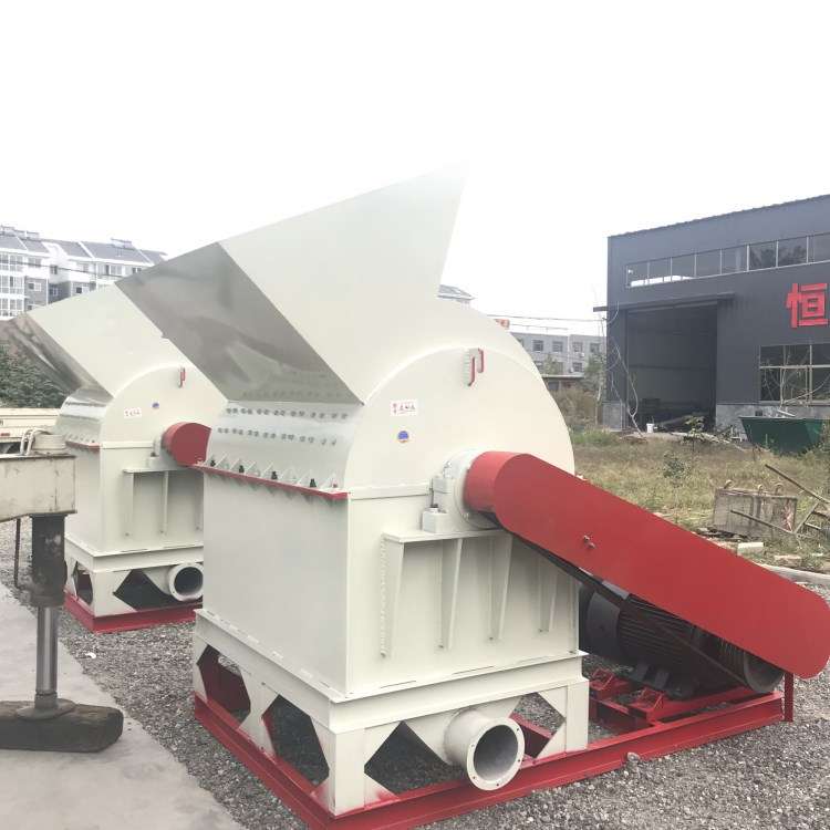 海南强制进料芒果树枝椰壳粉碎机边角料杂木树皮粉碎机视频