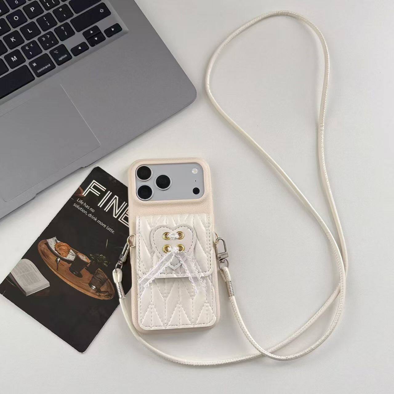适用苹果17Promax手机壳新款小香风iphone16pro爱心蕾丝蝴蝶结卡包防摔保护套15斜跨背带挂绳14高档女13外壳P