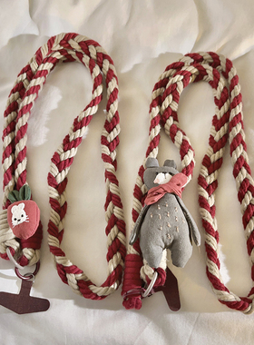 日韩卡通红围巾小熊胸针手机挂件尼龙编织挂绳适用于手机壳户外长绳手机链可爱女多功能ccd便携背带挂脖侧肩