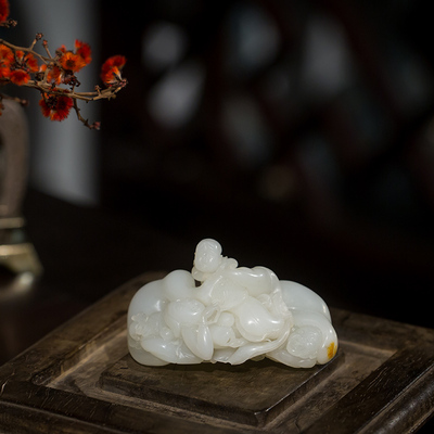 尤志光和田玉籽料春宫天然和田白玉雕手把件真品玉器摆件151.4g