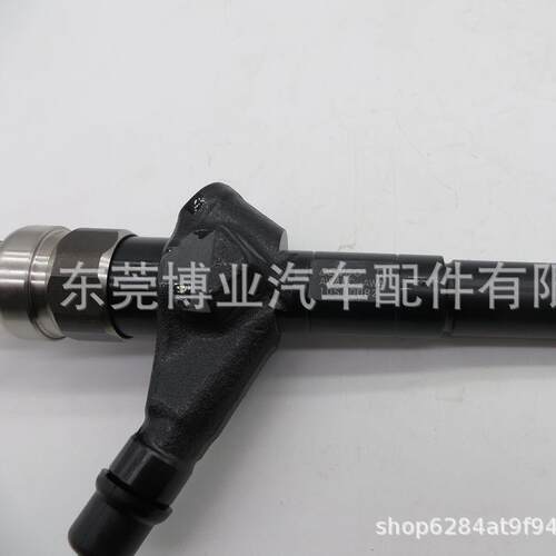 高压共轨喷油器095000-5135 16600-AW40C适用丰-田发动机