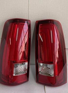 适用于2003-2006款Chevy Silverado GMC Sierra 1500 LED尾灯