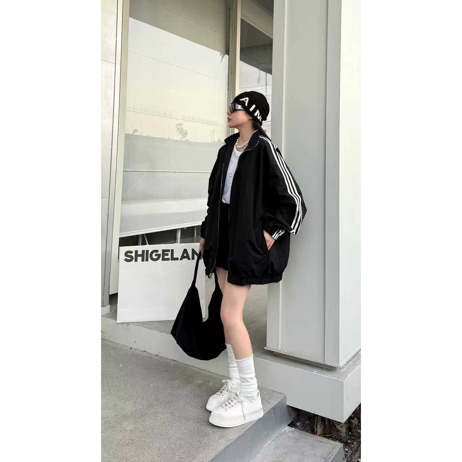 现货新款诗歌兰潮流街头运动中长款休闲宽松条纹口袋外套女2025秋