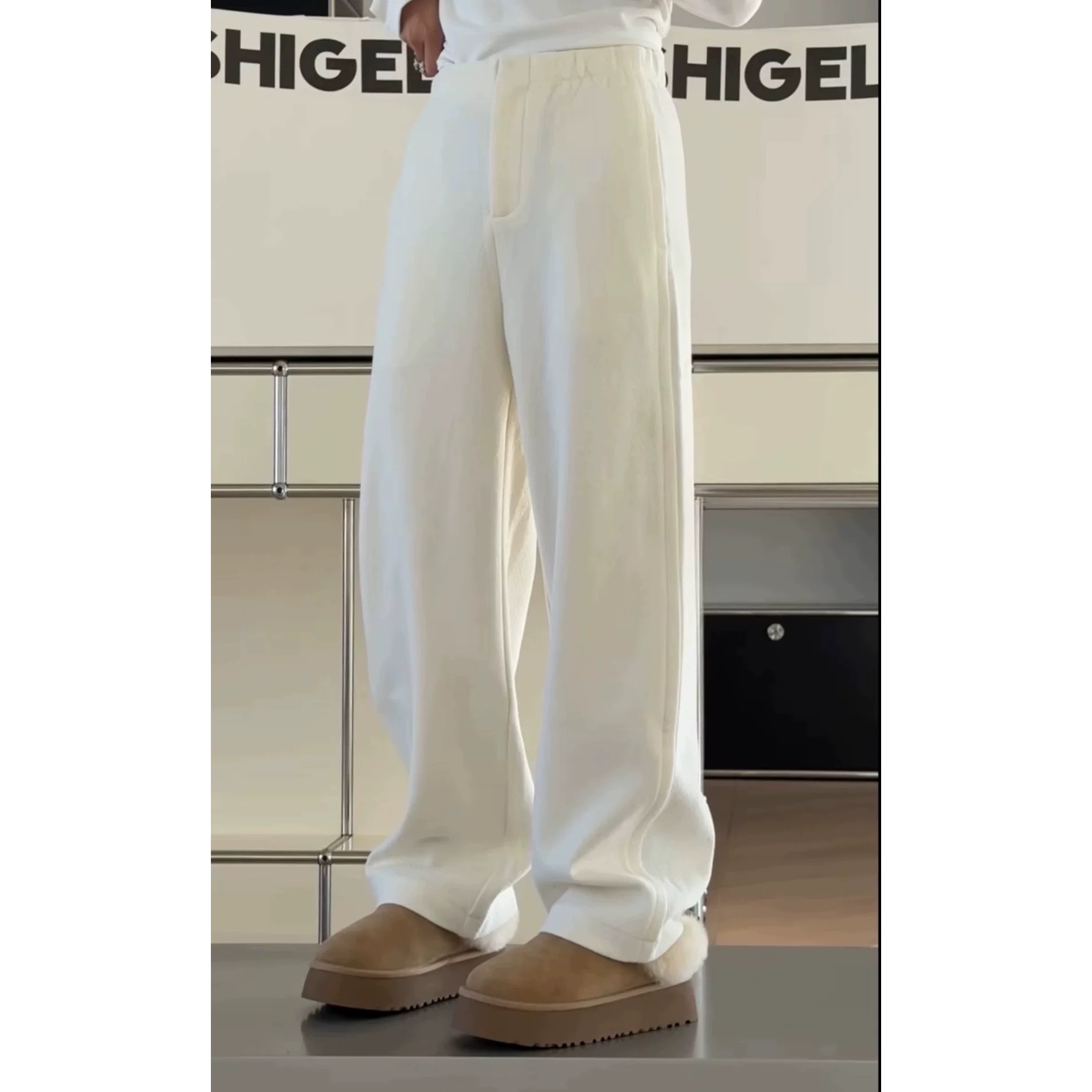 现货25年新款诗歌兰7301舒适舒适休闲休闲裤松紧腰加绒卫裤女装