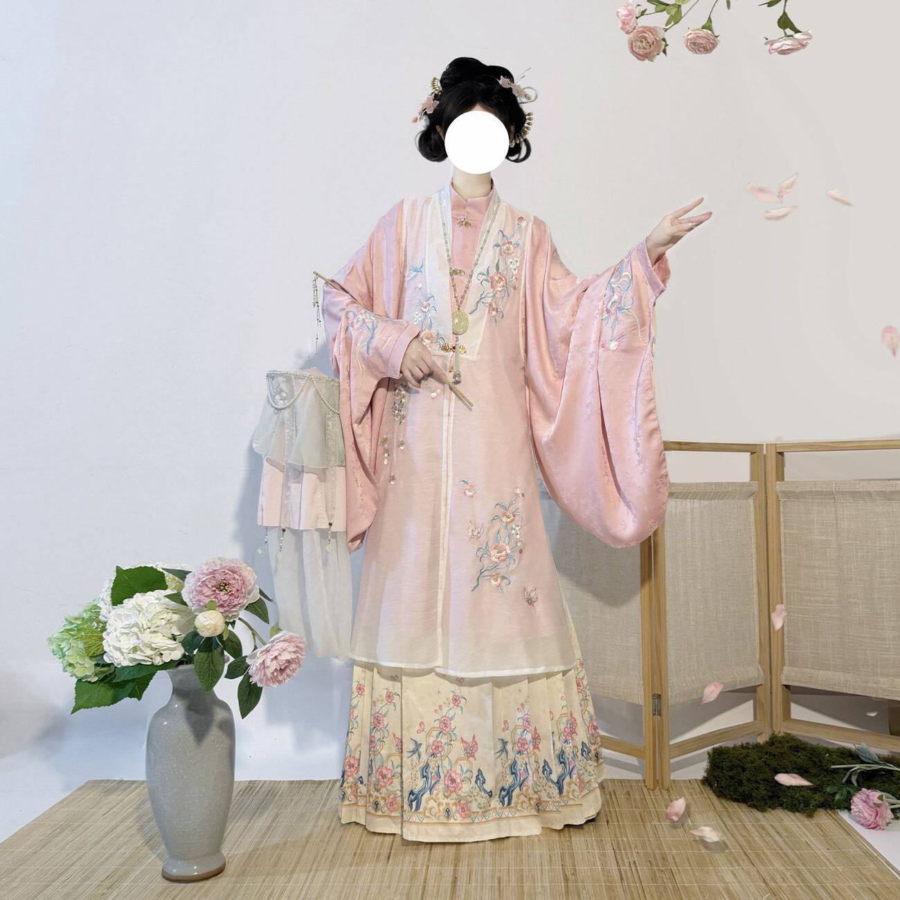 枝意明制刺绣立领春秋汉服套装