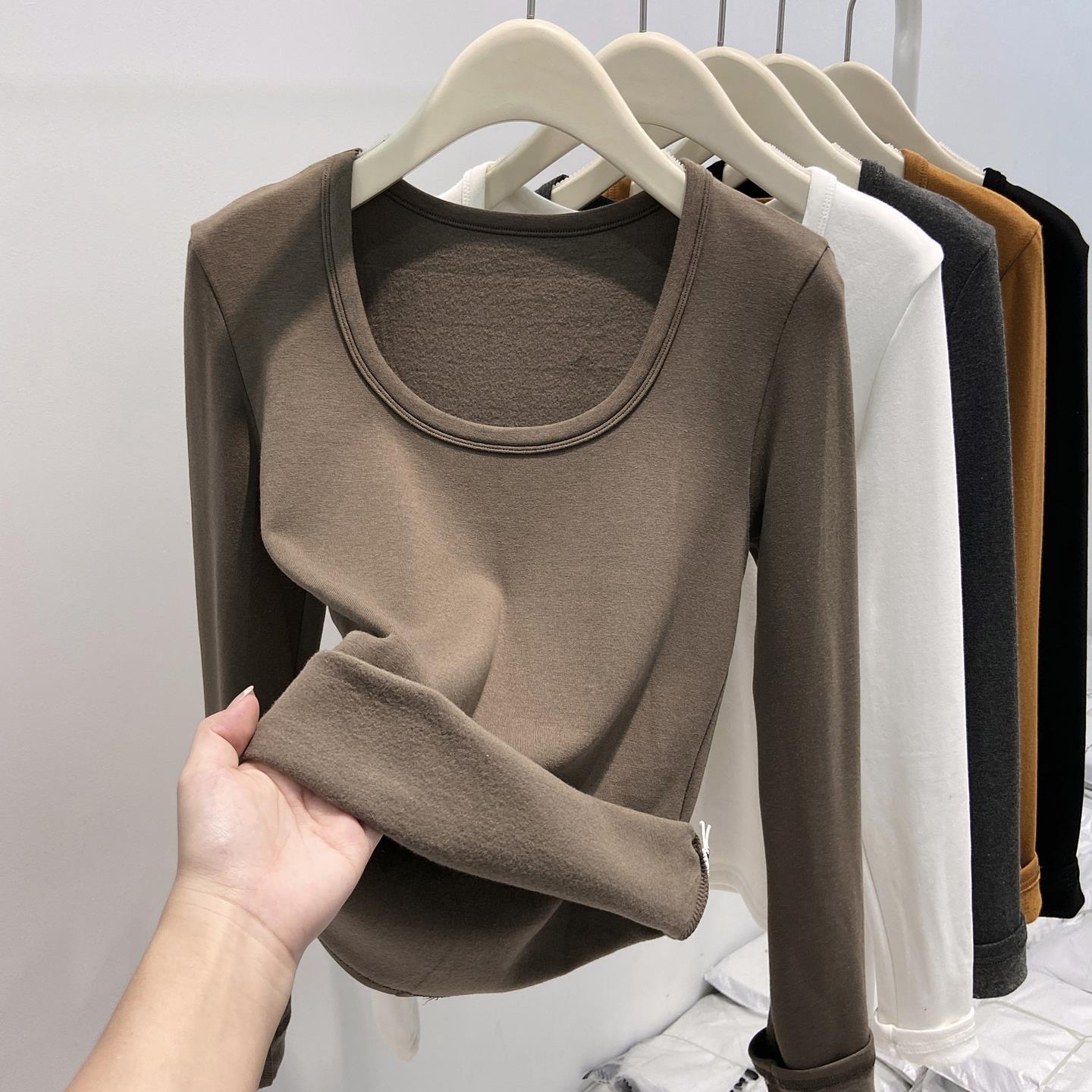 2025秋冬新款U领薄绒磨毛长袖打底衫女欧货露锁骨纯欲内搭t恤上衣