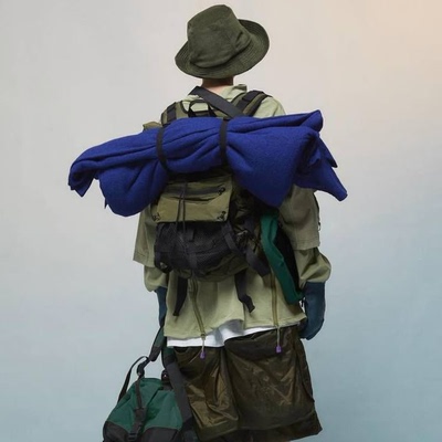 【水洗/长袖体恤】 水洗破坏圆领宽松运动风上衣-1073