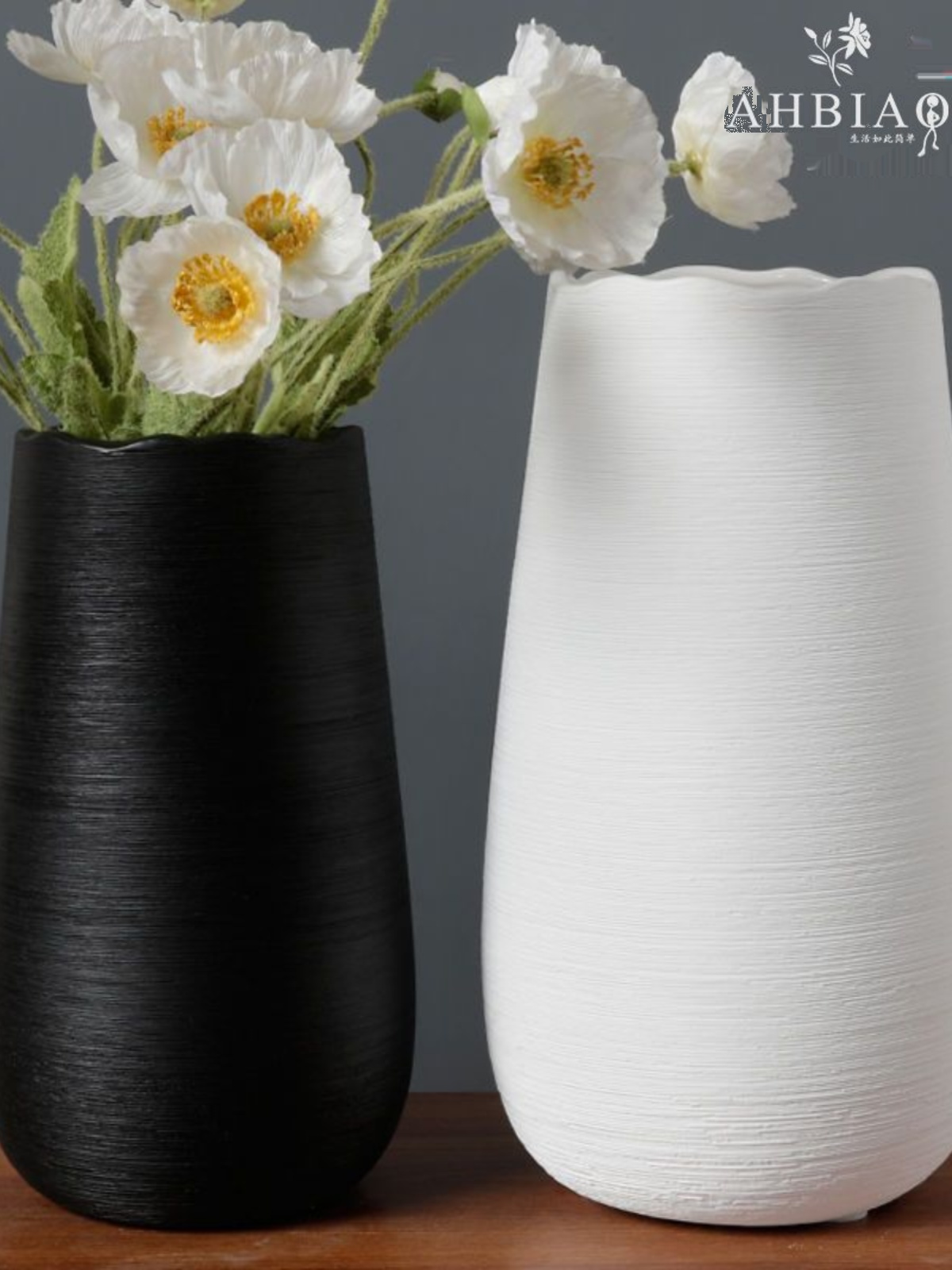 新品花瓶陶瓷种花盆大号陶瓷插花现代简约水养摆件客厅黑白色干花