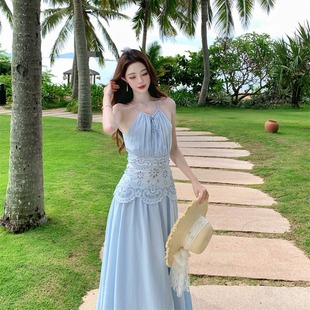 度假風甜美掛脖鏤空繡花系帶連衣裙女收腰顯瘦長裙Cosplay 法式
