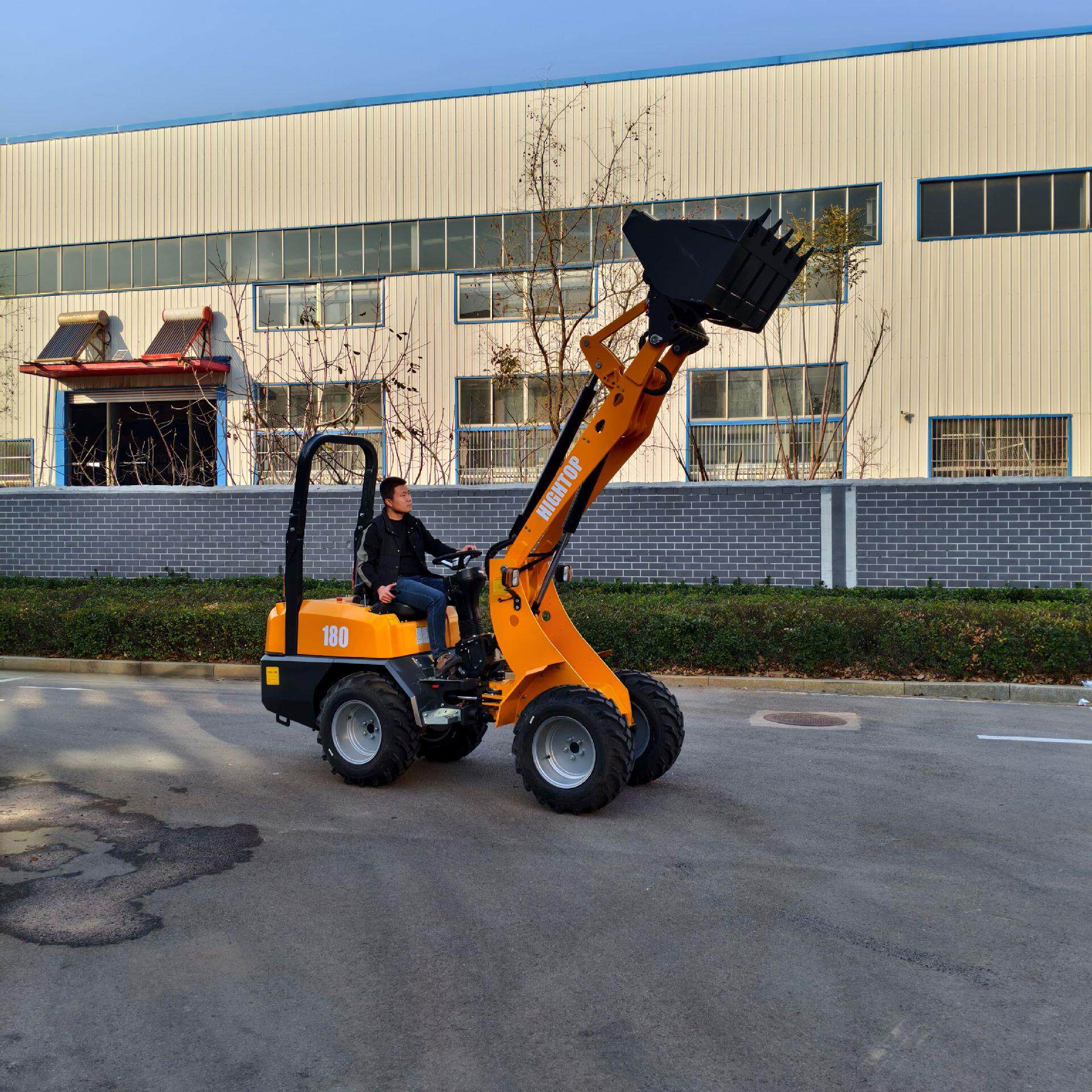 外贸出口装载机铲泥沙多功能建筑柴油铲车农用四驱小型装载机
