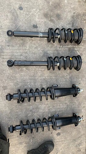 雷克萨斯GS450减震器