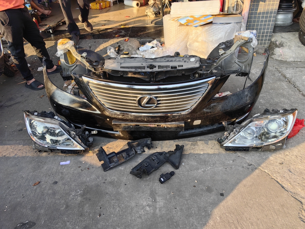 06  07  08  09  10  雷克萨斯LS460前脸 雷克萨斯LS460前嘴