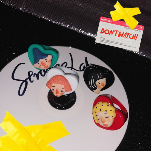 戒指自制荒诞千禧女孩糖果色