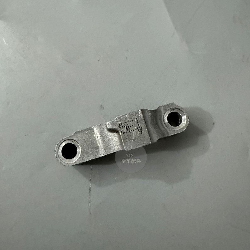 别克威朗昂科威凸轮轴瓦盖 全新科鲁兹原厂发动机偏心轴大瓦缸盖