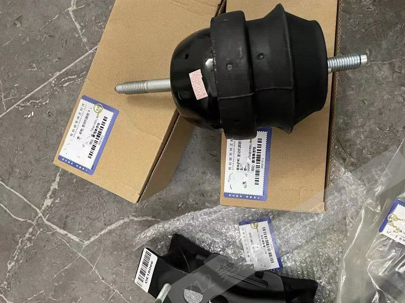 别克荣誉荣御发动机机脚胶左右脚垫 林荫大道原厂波箱变速器支架