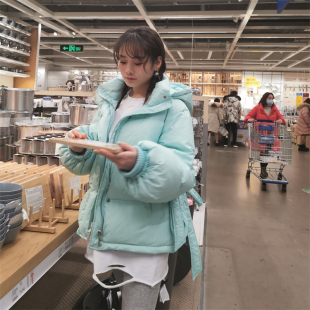 桃妖冬季天蓝色连帽加厚羽绒服短款宽松甜美减龄小个子外套时髦女