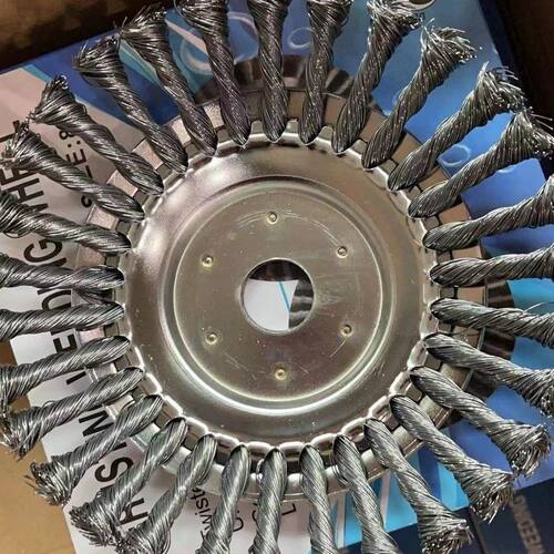 割草机除草轮6寸钢丝轮8寸钢丝刷园林工具除草刷打草头通用除配件