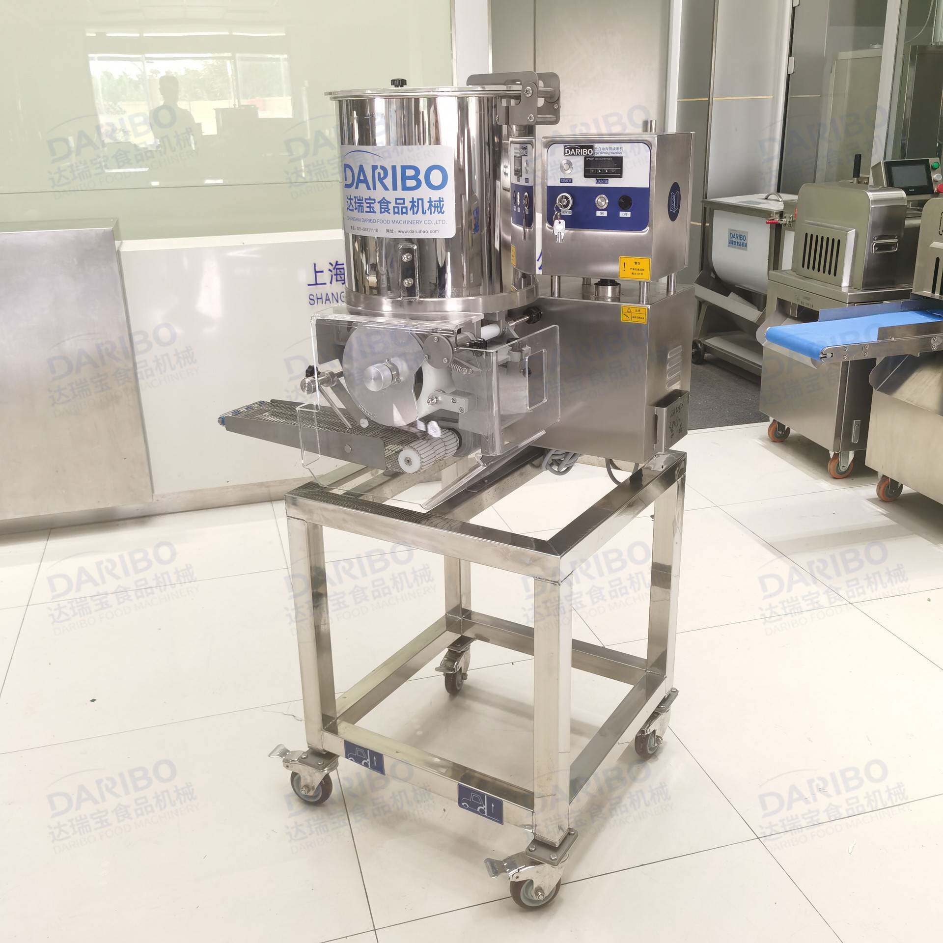 l商用异形肉饼肉块成型机 心形星星肉饼成型机卡通鸡块成型机商用