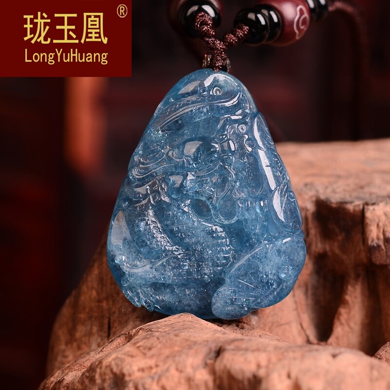 珑玉凰海蓝宝龙牌吊坠 海蓝宝项坠项链 深蓝色水晶饰品 一物一图