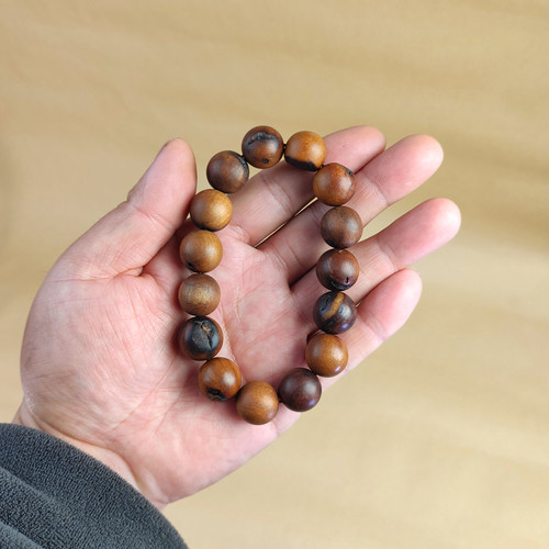 雷击枣木手串老木料雕刻