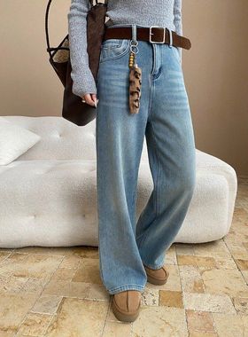 司南 修腿型天菜 含腰带挂件水洗浅蓝窄版直筒加绒牛仔裤 SN8358