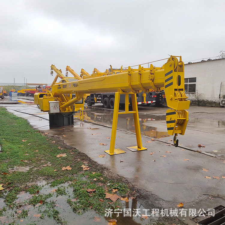 连云港中小型船吊 3吨5吨固定式捕鱼吊机 港口船吊价格