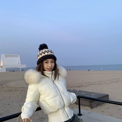 周壹 EEONE10.15/10:00am 韩女日记 可拆真毛领 绒内胆收腰羽绒服