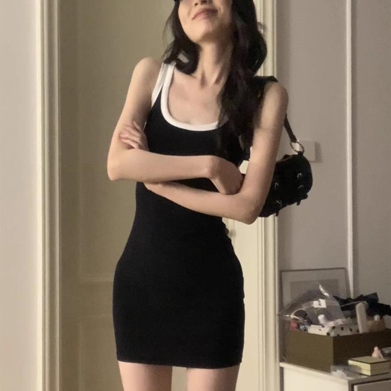 黑色辣妹针织吊带连衣裙女夏季性感纯欲收腰裙子无袖背心包臀短裙