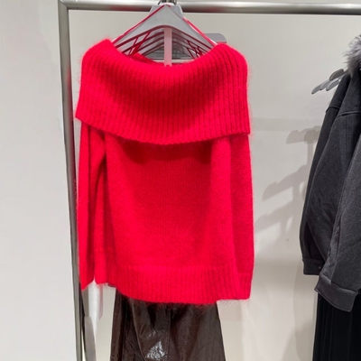 VM NY NB UR2025冬气质百搭氛围感一字肩翻领长袖冷条纹针织衫女