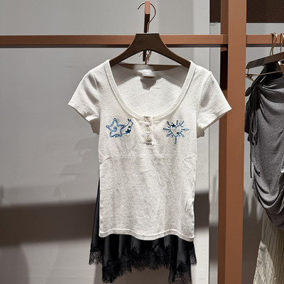 趣味刺绣纽扣半开襟短袖T恤衫