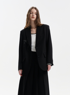 Three Quarters 25SS黑色蝴蝶结烫钻时尚休闲简约宽松西装外套女