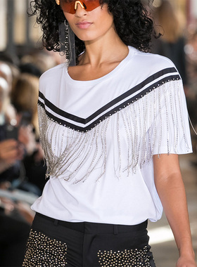 Each X Other2020新款时尚气质圆领流苏链子装饰圆领T恤白色短袖