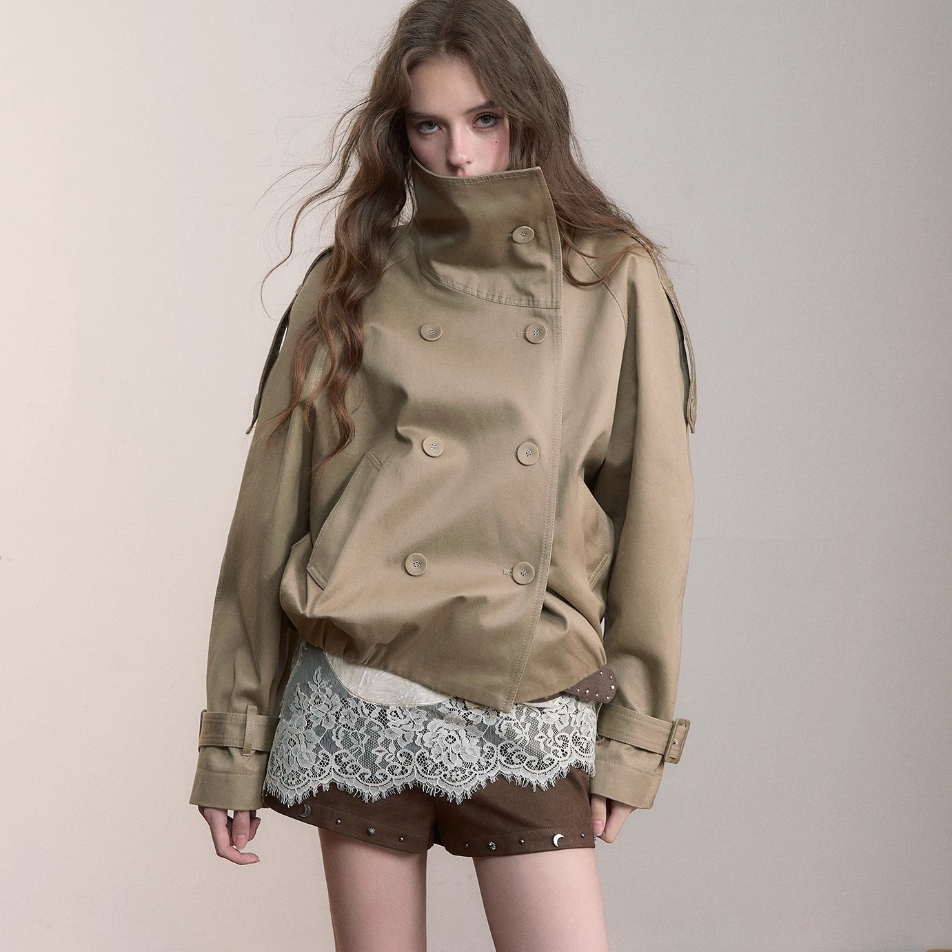 【折】VIAPITTI 25AW 复古短款立领收褶风衣外套