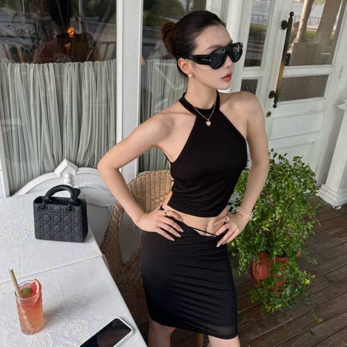 【折】Nana Jacqueline Halo金属环挂脖大露背收腰背心女新款性感