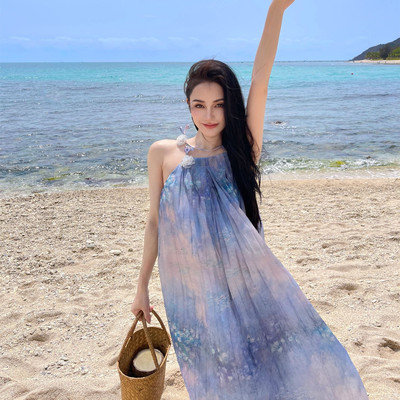 【折】KINGWEN 新款 度假显瘦花朵绑带压褶紫色睡莲印花长裙