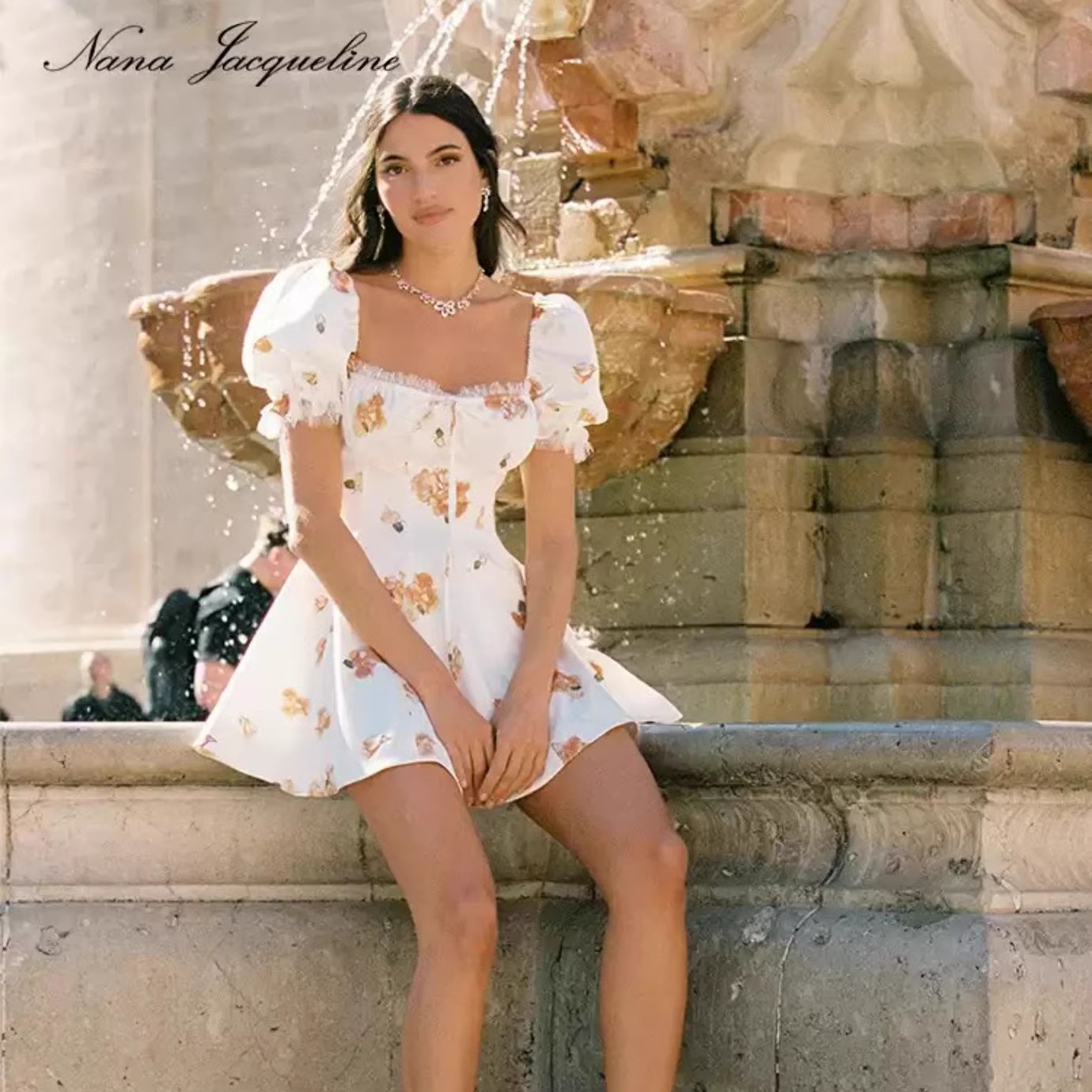 【折】Nana Jacqueline 新款印花泡泡袖连衣裙女白色蕾丝花边伞裙