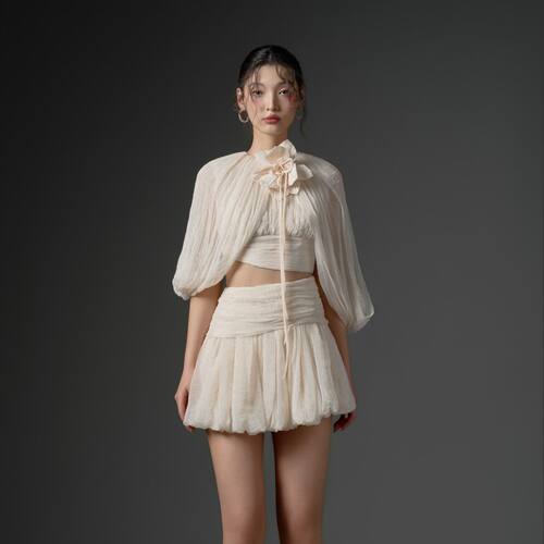 21SIX 2026SS 法式设计感褶皱披风式短裙套装礼服
