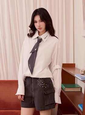 Three Quarters25白色肌理面料刺绣logo长袖衬衫金属烫片做旧短裤