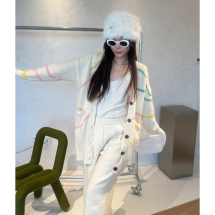 【清货折】SJYP2J 时尚简约彩色条纹中长款针织开衫女