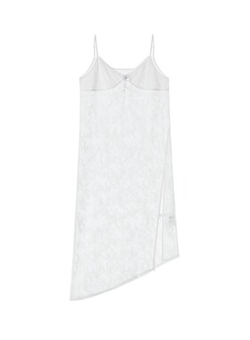 Three Quarters25AW 白色蕾丝拼花边搭配连衣裙